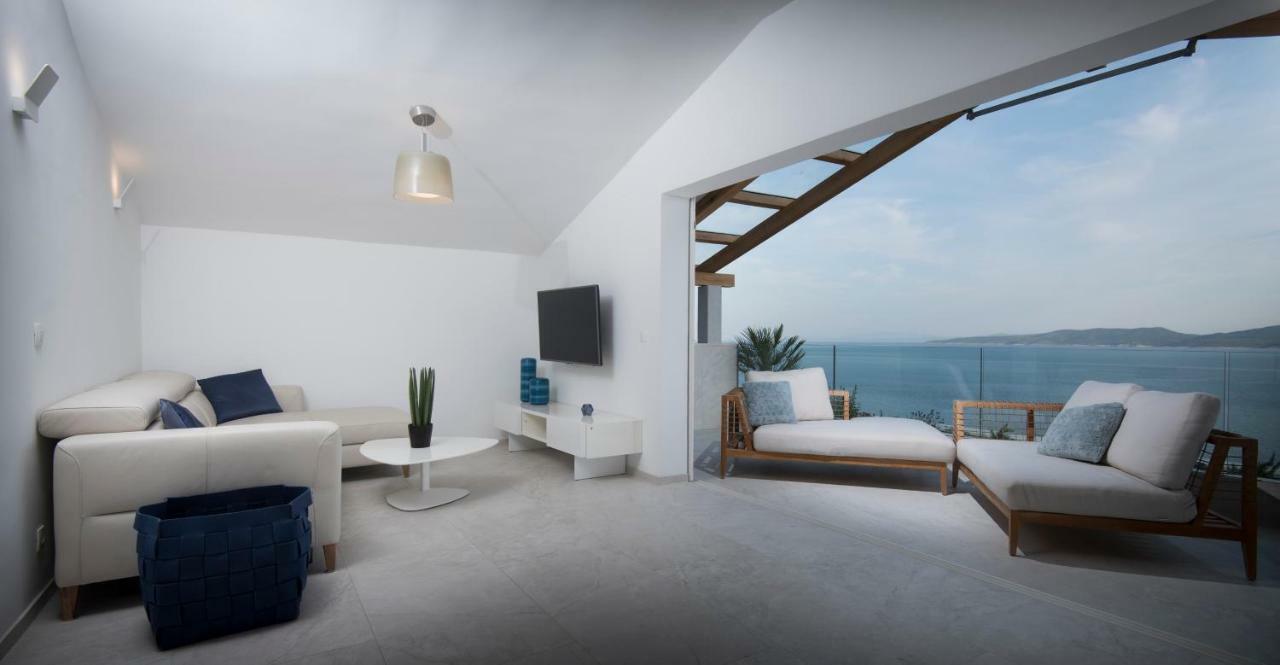 Vela Sollis Apartment *