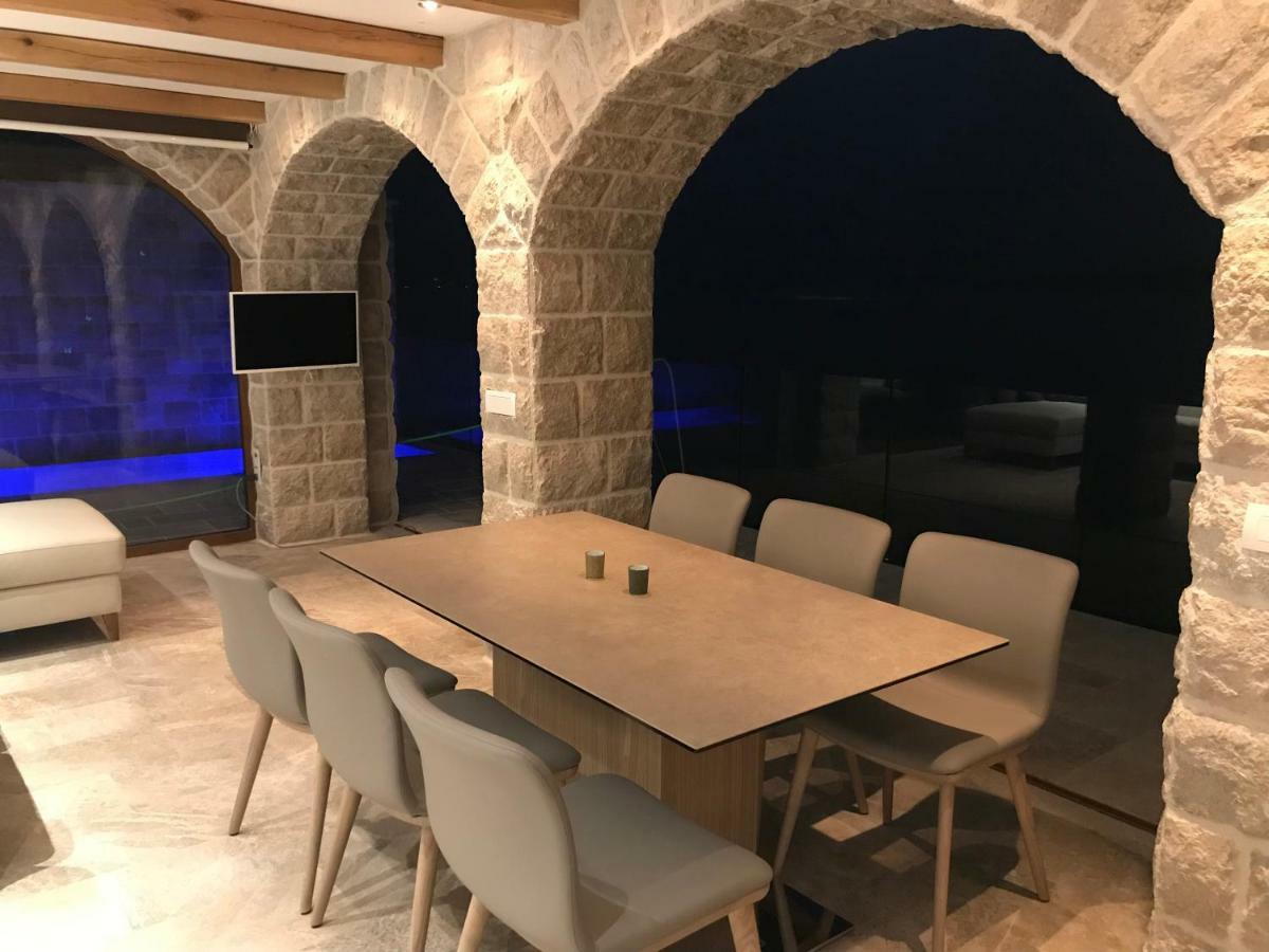 Vela Sollis Apartment *